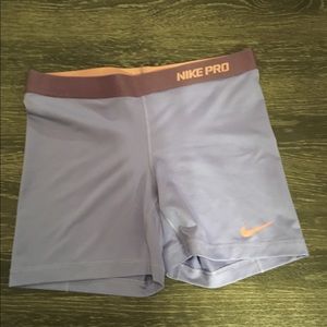 Women’s Large Nike Pro Dri-Fit Shorts